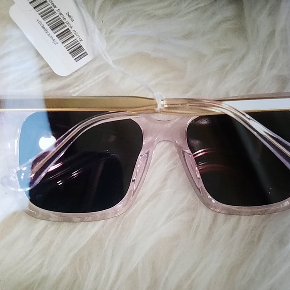 SOOOOLDD sunnies clear pink PRICE FIRM - Picture 2 of 5
